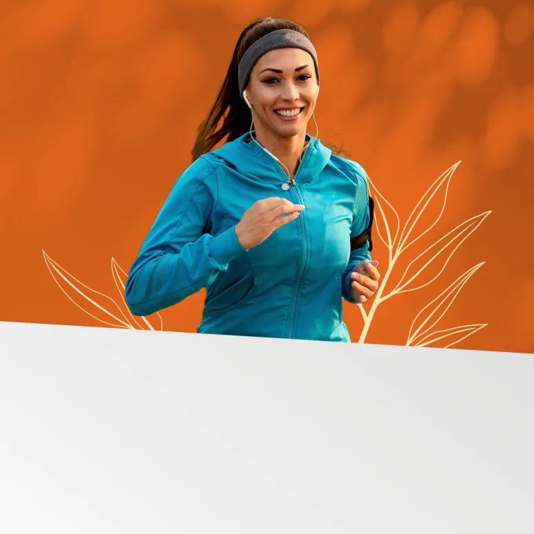kobieta biegnąca w półmaratonie