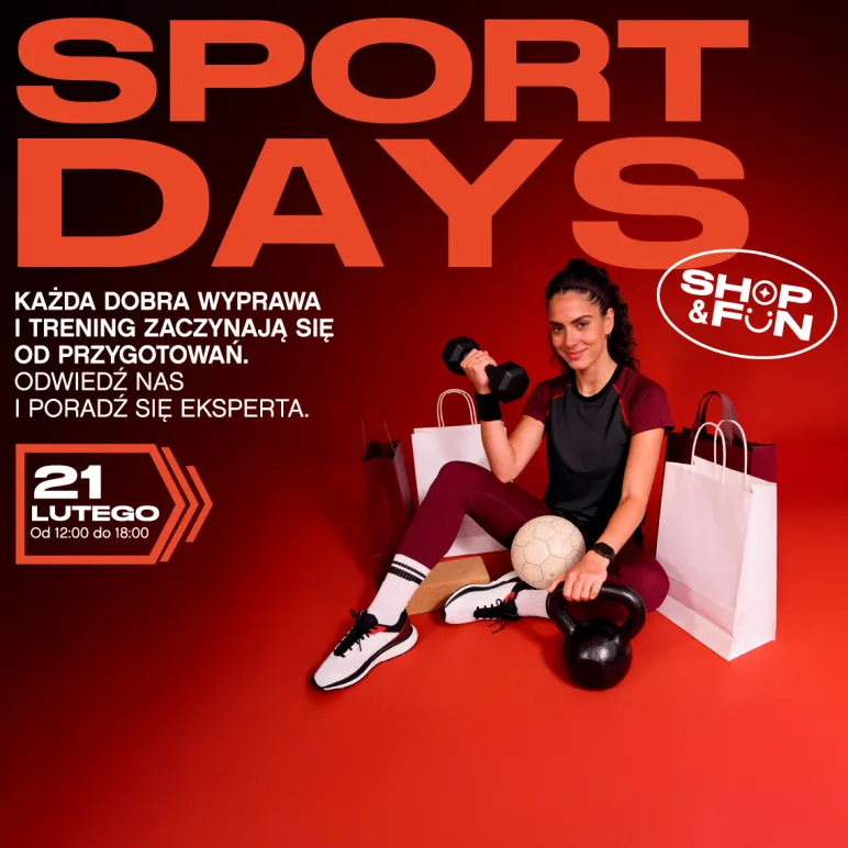 kobieta w sportowym ubraniu z hantelkami