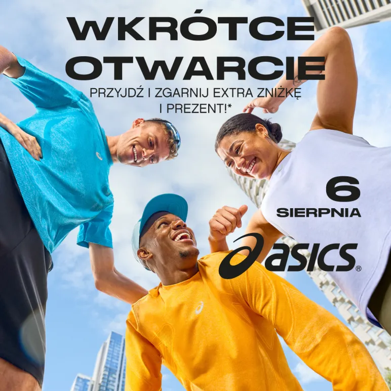 trójka ludzi w sportowych ubraniach